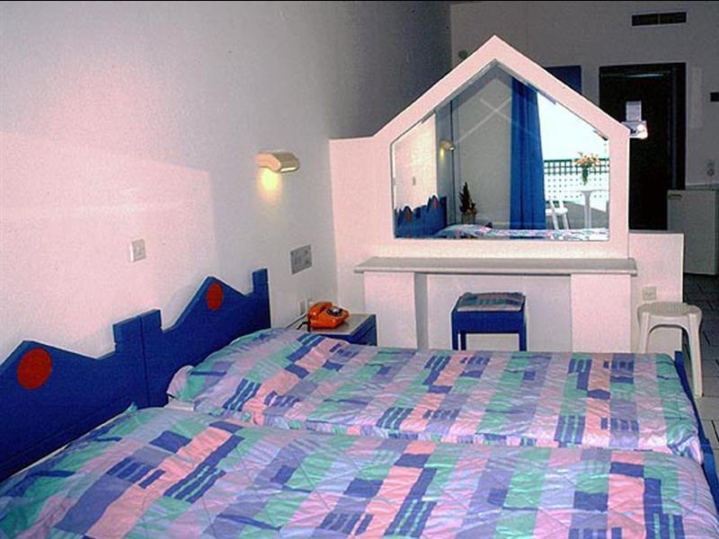 Flisvos Beach (Adults Only) Daire Resmo Dış mekan fotoğraf