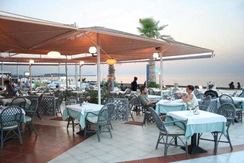 Flisvos Beach (Adults Only) Daire Resmo Dış mekan fotoğraf